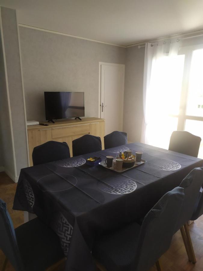 appartement 8 couchages 3 chambres Sens Extérieur photo