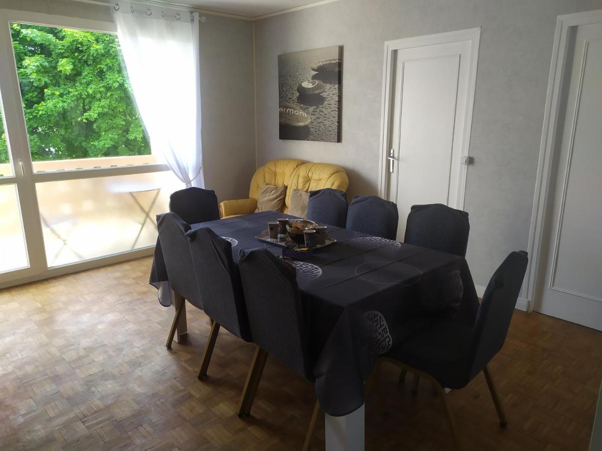 appartement 8 couchages 3 chambres Sens Extérieur photo